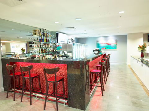 H Hotel - Accommodation Gladstone 4